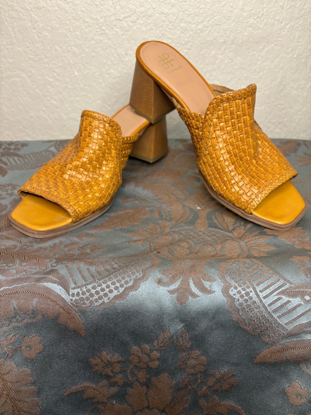 Downeast Natural Tan Leather Woven Open Toe Heeled Mule Size 10